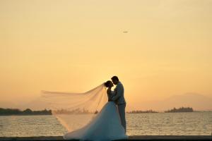 Top 5 Studio Chụp Hình Cưới Đẹp "Ngất Ngây" Tại Đà Nẵng 2025