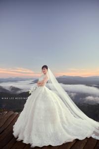 Chụp Hình Cưới Đà Lạt: Mùa Nào Đẹp Nhất? Gợi Ý Concept & Địa Điểm 2025